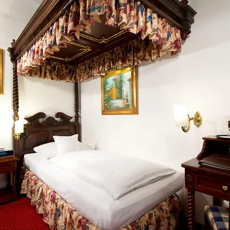 Hotel King's Center Superior 3*