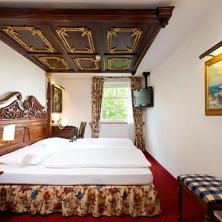King's Center Superior Szálloda 3*