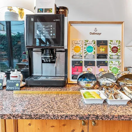 King's Center Superior Hotell 3*