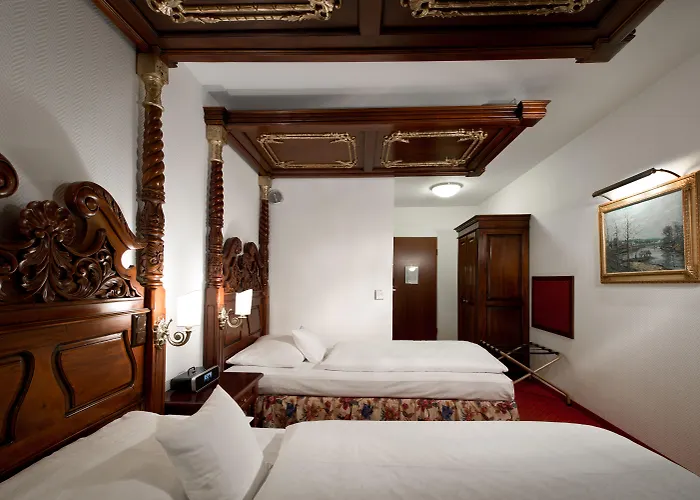 ホテル キングス センター スーペリア 3*