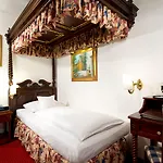 Otel King's Center Superior 3*