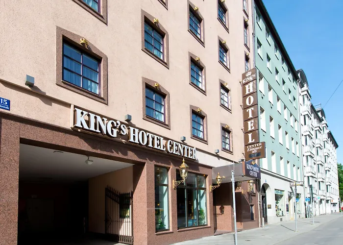 King's Center Superior 3*